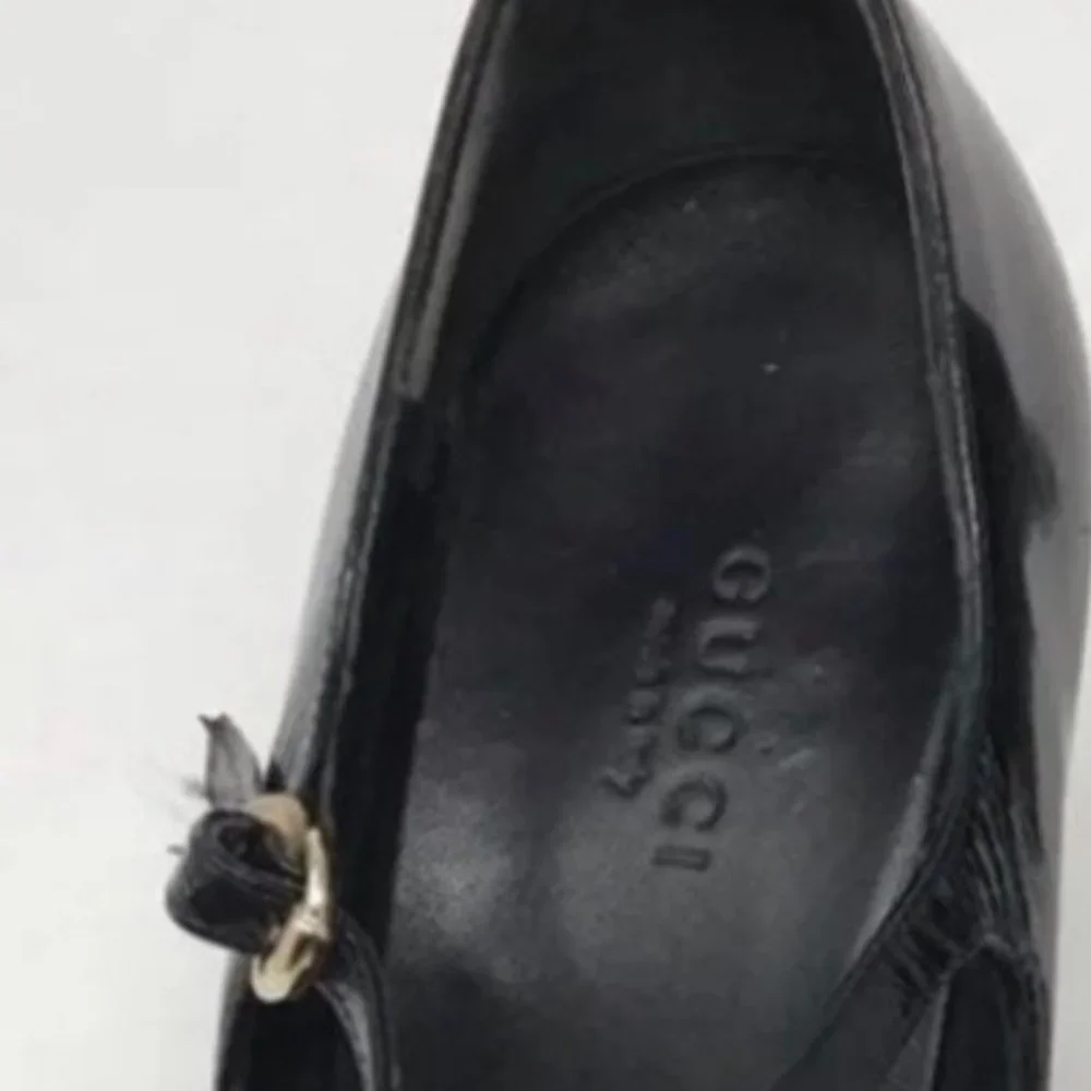 Gucci Black Patent Leather Mary Jane Pumps- Pristine Condition - Picture 5 of 5